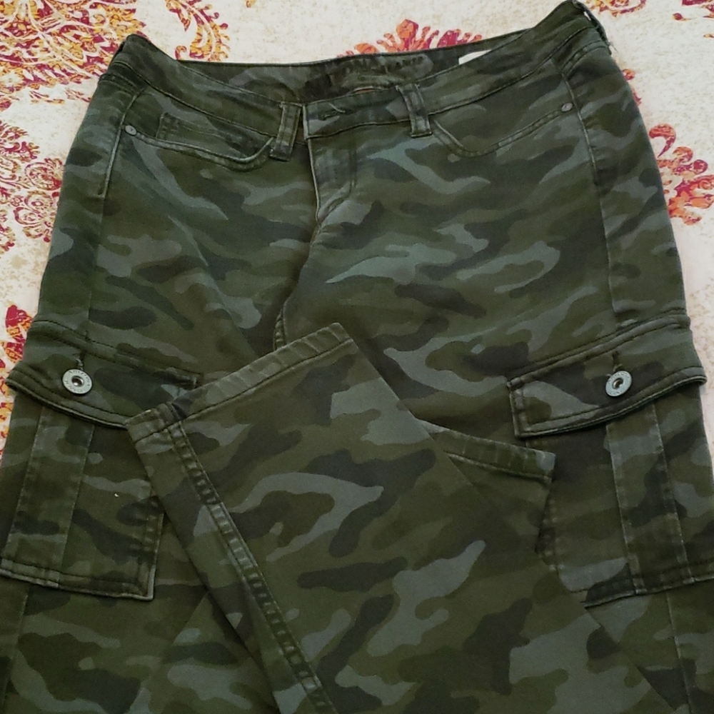 Army look pair of Arizona pants